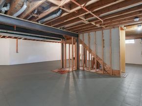 302 Alexander Court, Chalfont PA 18914