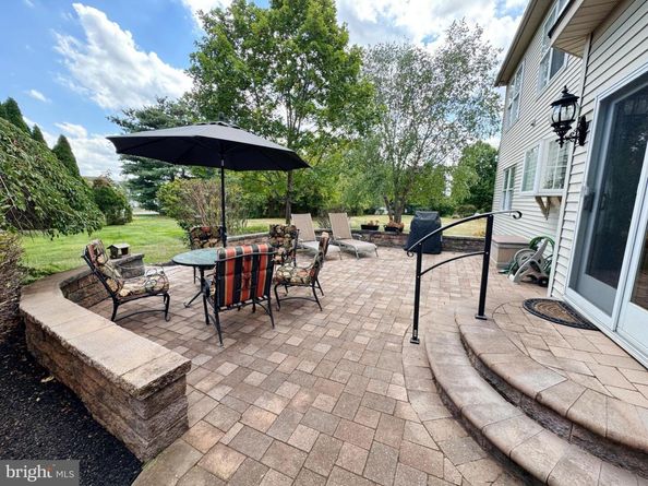 302 Alexander Court, Chalfont PA 18914