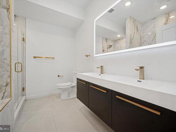 871 N 20TH Street 1, Philadelphia PA 19130