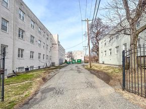 3876 9TH Street SE 302, Washington DC 20032