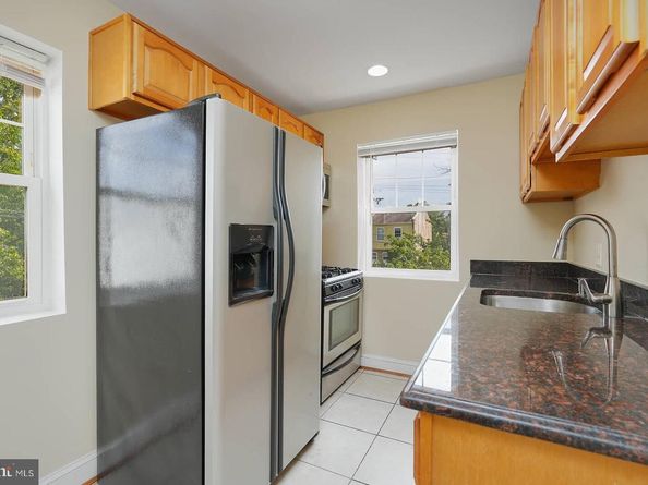 3876 9TH Street SE 302, Washington DC 20032