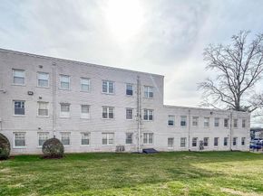 3876 9TH Street SE 302, Washington DC 20032