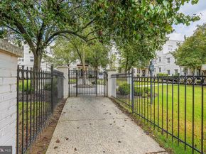 3876 9TH Street SE 302, Washington DC 20032