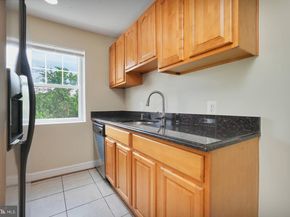 3876 9TH Street SE 302, Washington DC 20032