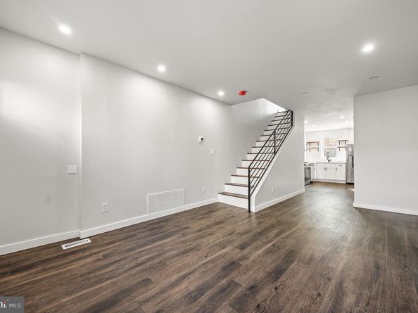1230 S Harmony Street, Philadelphia PA 19146