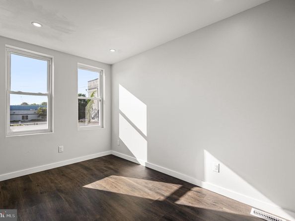 1230 S Harmony Street, Philadelphia PA 19146