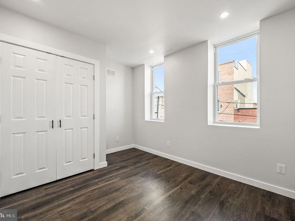 1230 S Harmony Street, Philadelphia PA 19146