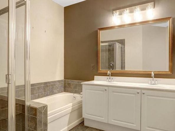 4667 Longstreet Lane 105, Alexandria VA 22311
