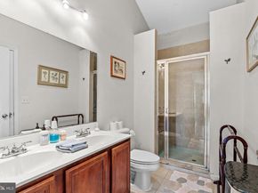 1233 N Howard Street, Philadelphia PA 19122