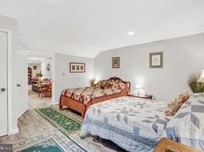 1233 N Howard Street, Philadelphia PA 19122