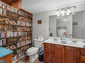 1233 N Howard Street, Philadelphia PA 19122