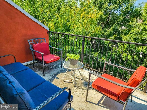 1233 N Howard Street, Philadelphia PA 19122