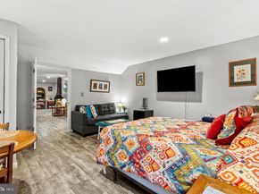 1233 N Howard Street, Philadelphia PA 19122