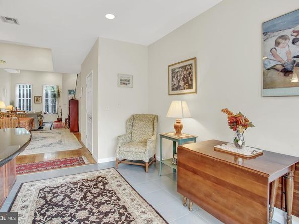 1233 N Howard Street, Philadelphia PA 19122