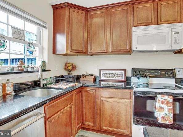 1233 N Howard Street, Philadelphia PA 19122