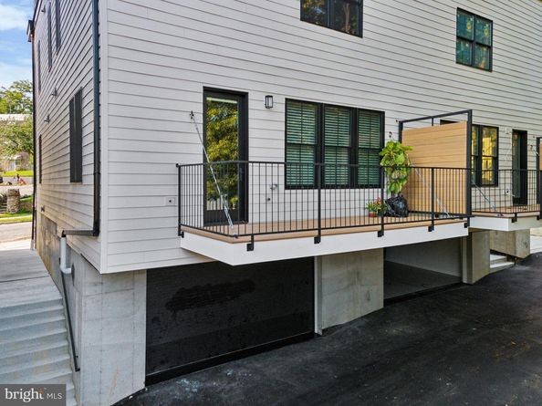 202 Kalos Street, Philadelphia PA 19128