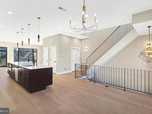 202 Kalos Street, Philadelphia PA 19128