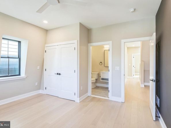 202 Kalos Street, Philadelphia PA 19128