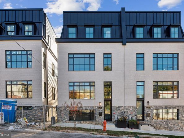 202 Kalos Street, Philadelphia PA 19128