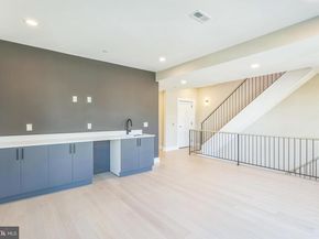 202 Kalos Street, Philadelphia PA 19128