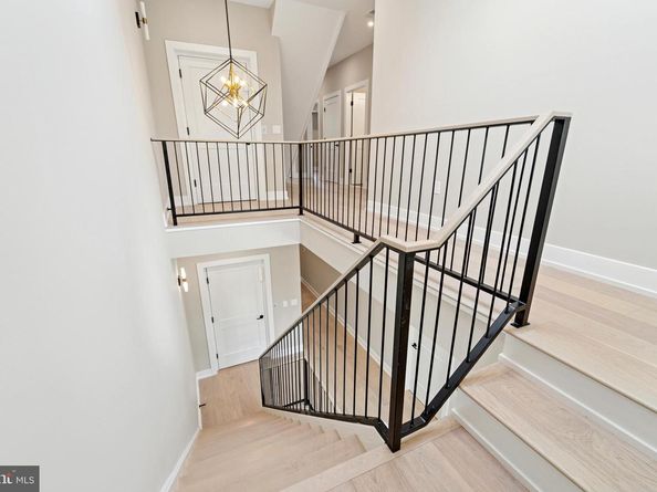 202 Kalos Street, Philadelphia PA 19128