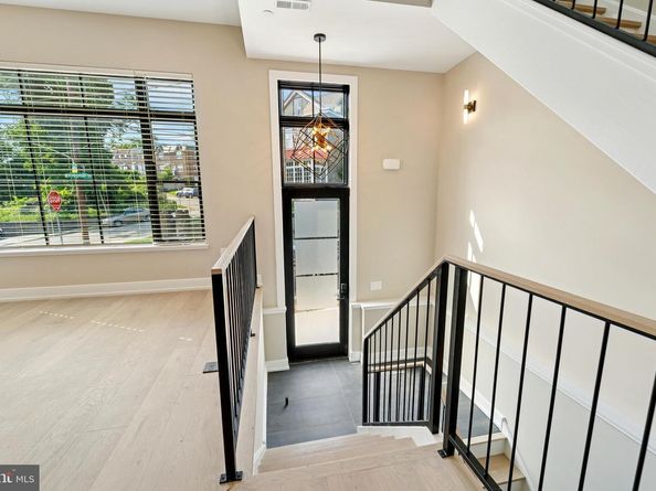 202 Kalos Street, Philadelphia PA 19128