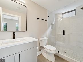 202 Kalos Street, Philadelphia PA 19128