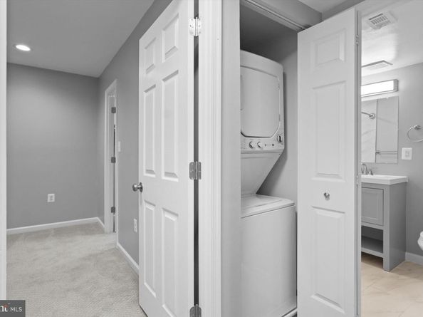 1931 Wilson Lane 101, Mclean VA 22102