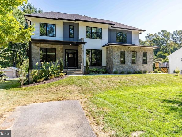 2873 Hideaway Road, Fairfax VA 22031