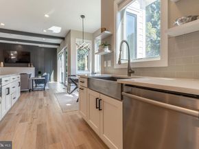2873 Hideaway Road, Fairfax VA 22031