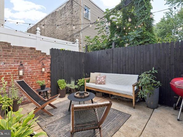 2215 Coral Street, Philadelphia PA 19125