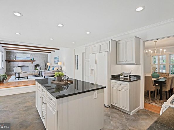 1807 Horseback Trail, Vienna VA 22182