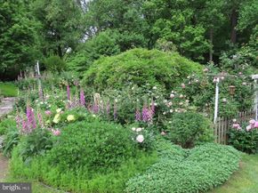 1807 Horseback Trail, Vienna VA 22182