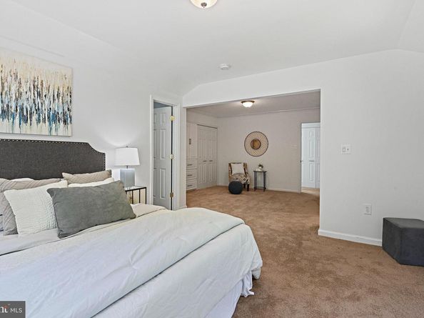 1807 Horseback Trail, Vienna VA 22182