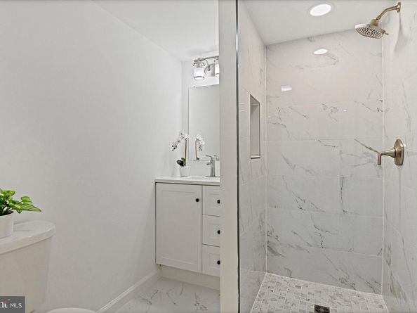 1807 Horseback Trail, Vienna VA 22182