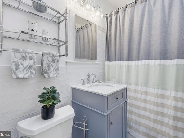 2417 Huidekoper Place NW, Washington DC 20007
