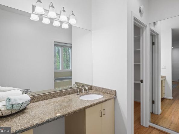 8501 River Rock Terrace, Bethesda MD 20817