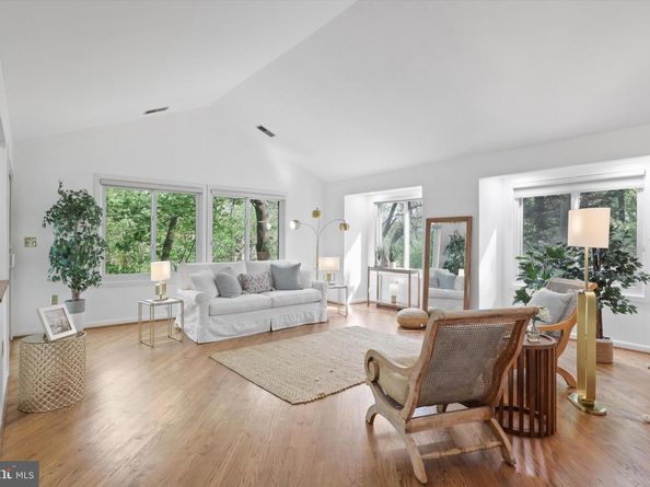 8501 River Rock Terrace, Bethesda MD 20817