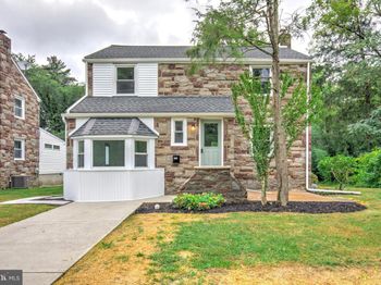 258 Lee Circle