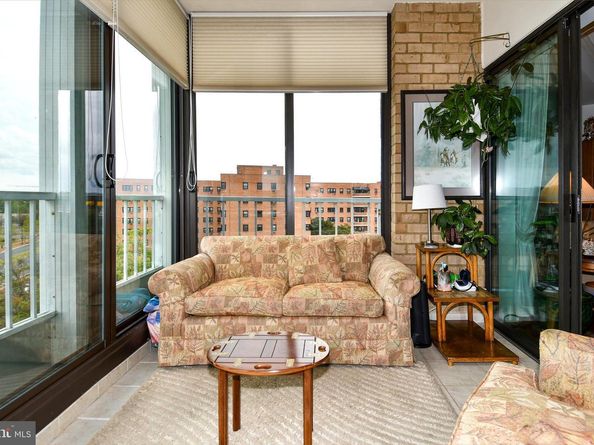 1250 S Washington Street 816, Alexandria VA 22314