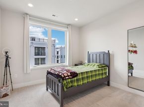 612 Brewster Alley 74, King Of Prussia PA 19406