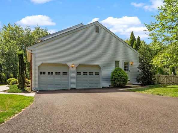 2756 Pickertown Road, Warrington PA 18976