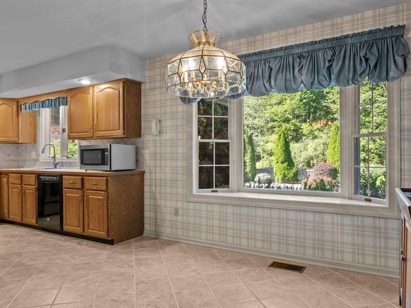 2756 Pickertown Road, Warrington PA 18976
