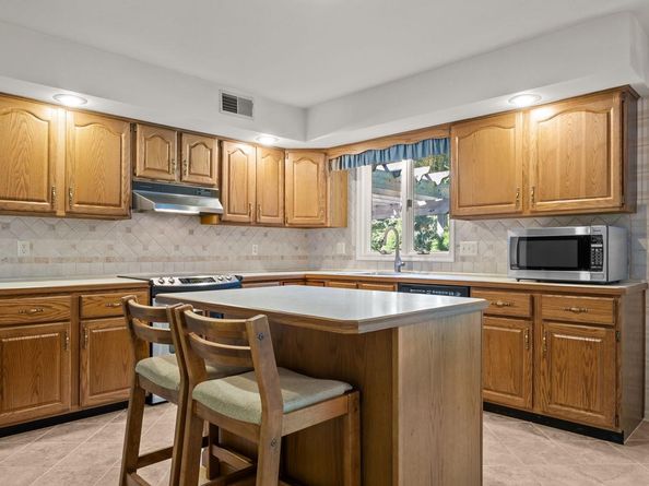 2756 Pickertown Road, Warrington PA 18976