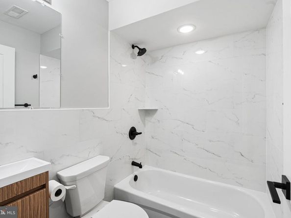5341 Chestnut Street, Philadelphia PA 19139