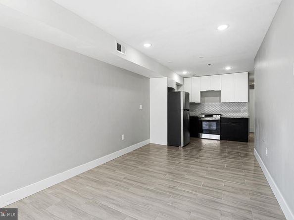 5341 Chestnut Street, Philadelphia PA 19139