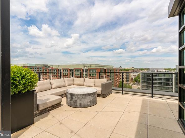 1300 4TH Street SE 613, Washington DC 20003