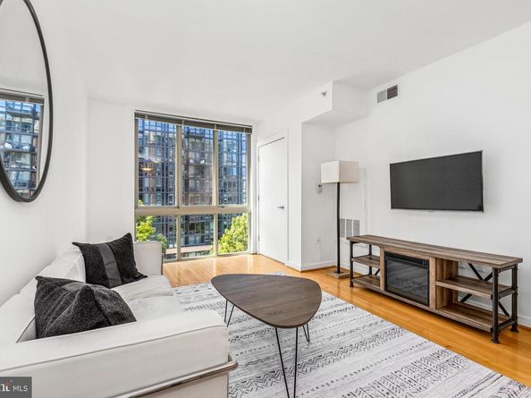 1000 New Jersey Avenue SE 608, Washington DC 20003