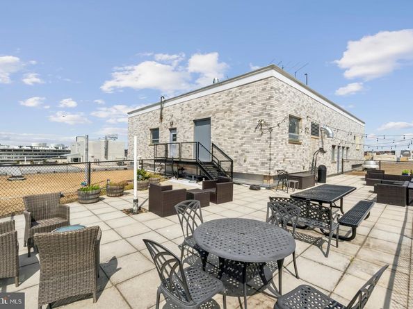 730 24TH Street NW 205, Washington DC 20037