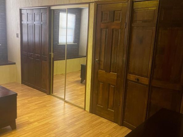 2411 S 4TH Street, Philadelphia PA 19148